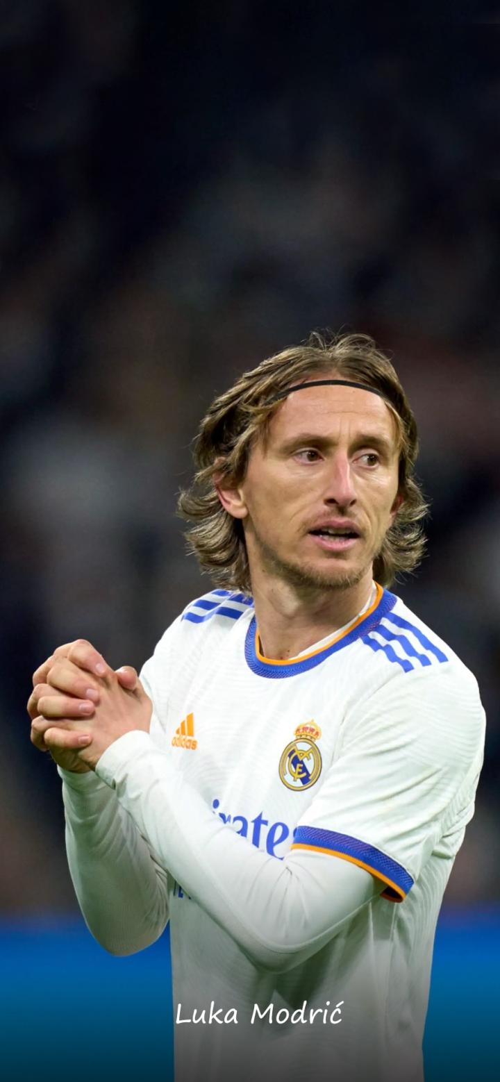 德甲战报：伯格1射1传，霍芬海姆3-0完胜奥格斯堡